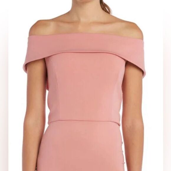 ISSUE NEW YORK Off Shoulder RUFFLE BACK EXPOSED ZIPPER DRESS dress size S - Picture 9 of 15